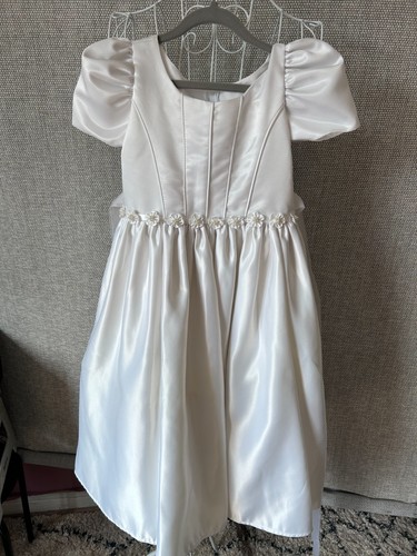 Tip top white satin communion - tip,